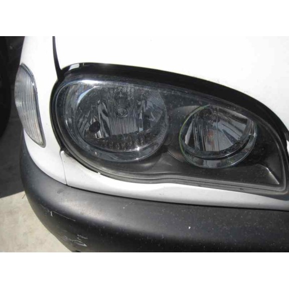 toyota corolla (e11) del año 2000