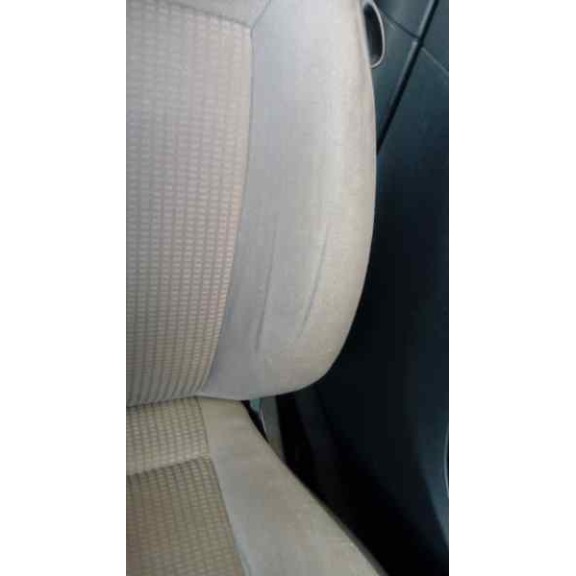 seat ibiza (6l1) del año 2004