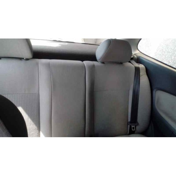 seat ibiza (6l1) del año 2004