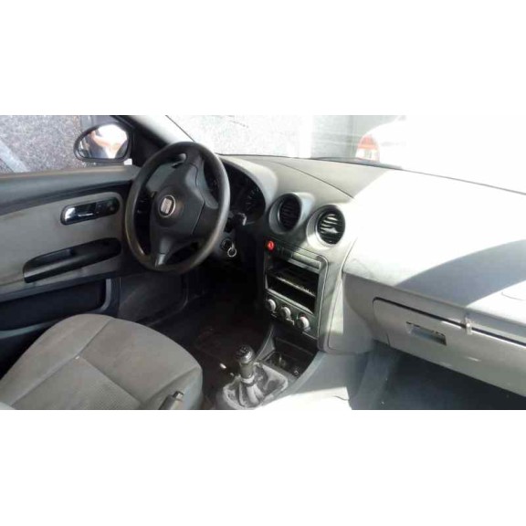 seat ibiza (6l1) del año 2004