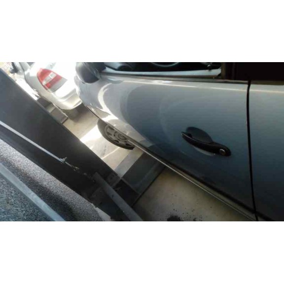 seat ibiza (6l1) del año 2004