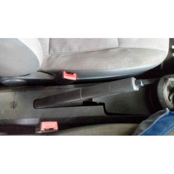 seat ibiza (6l1) del año 2004