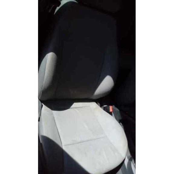 seat ibiza (6l1) del año 2004