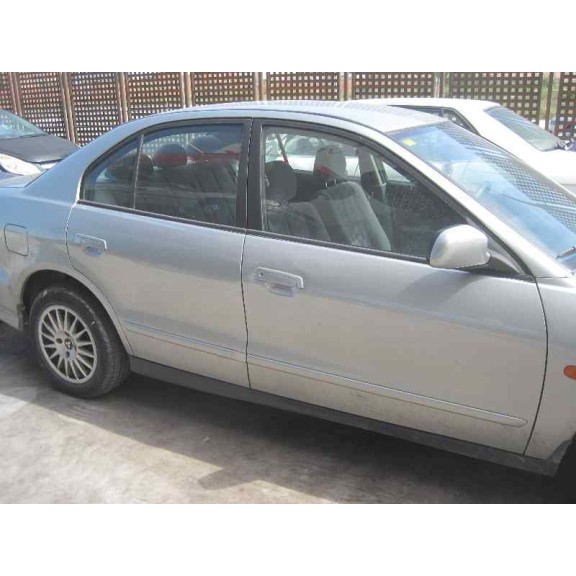 mitsubishi galant berlina (ea0) del año 1999