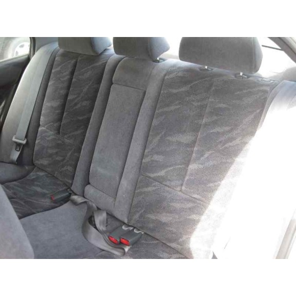 mitsubishi galant berlina (ea0) del año 1999