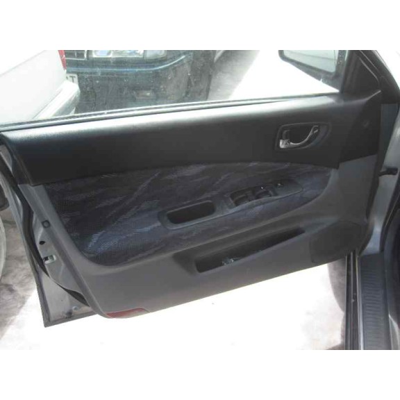 mitsubishi galant berlina (ea0) del año 1999