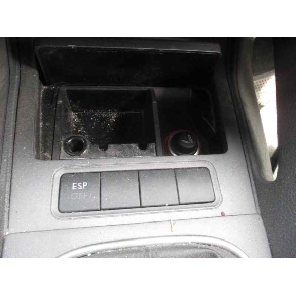 volkswagen golf v berlina (1k1) del año 2006