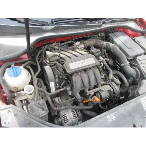 volkswagen golf v berlina (1k1) del año 2006