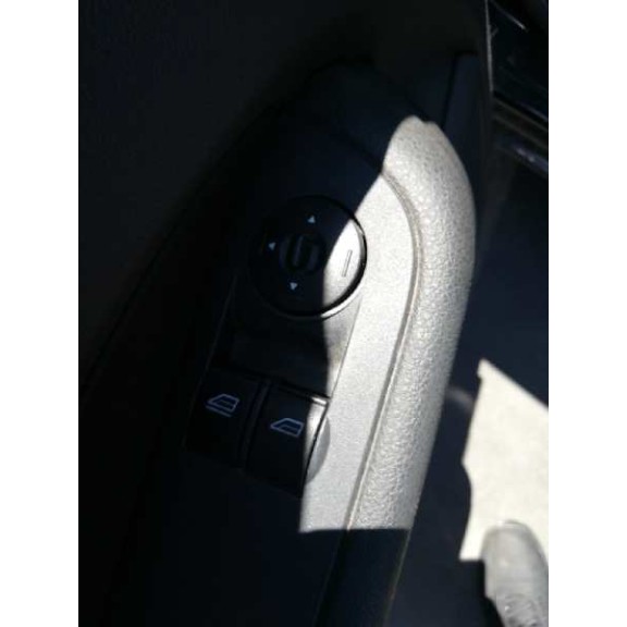 ford focus berlina (cap) del año 2006