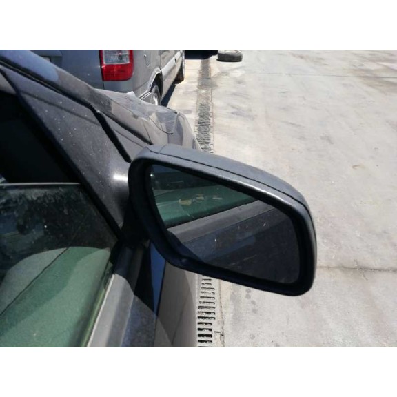 ford focus berlina (cap) del año 2006