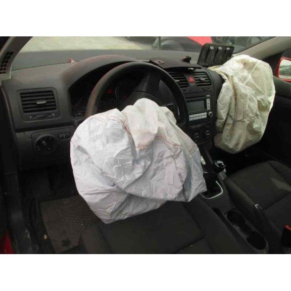 volkswagen golf v berlina (1k1) del año 2006