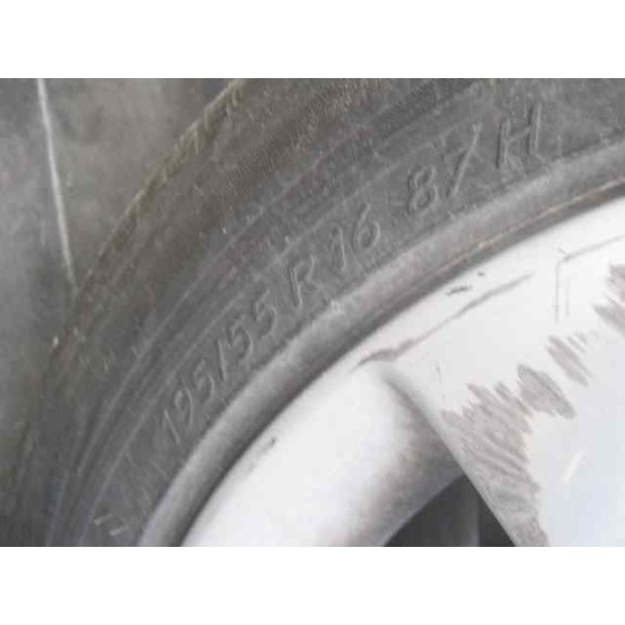 opel corsa d del año 2012