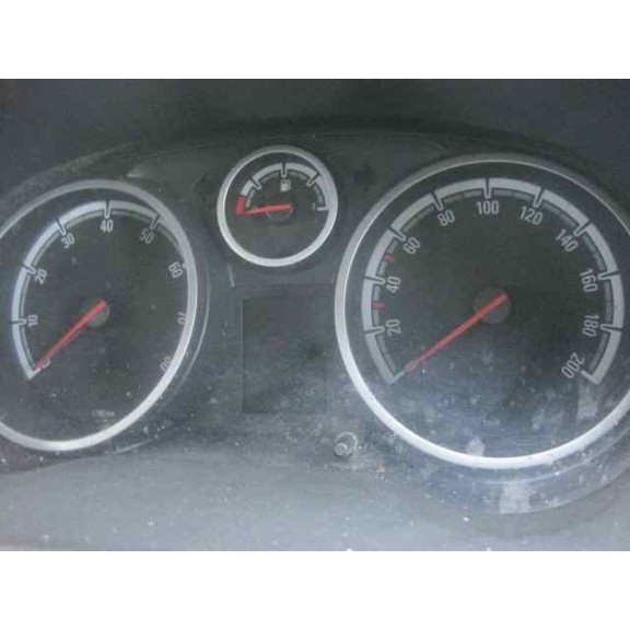 opel corsa d del año 2012