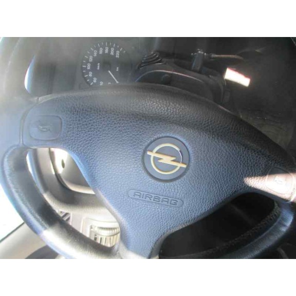 opel astra g berlina del año 2001