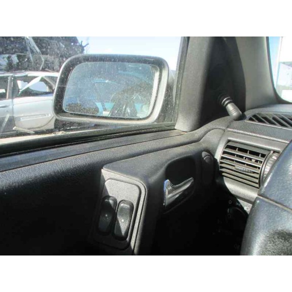 opel astra g berlina del año 2001