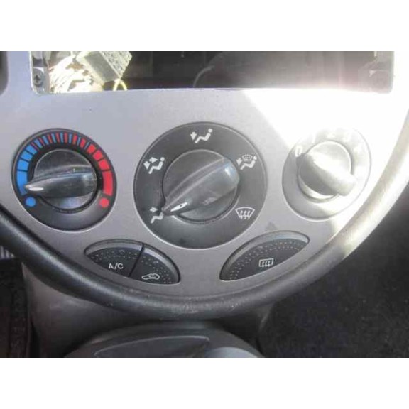 ford focus berlina (cak) del año 1999