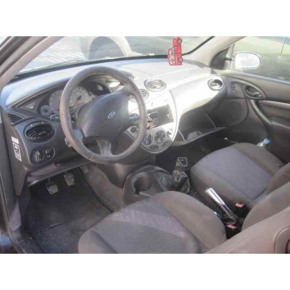 ford focus berlina (cak) del año 1999