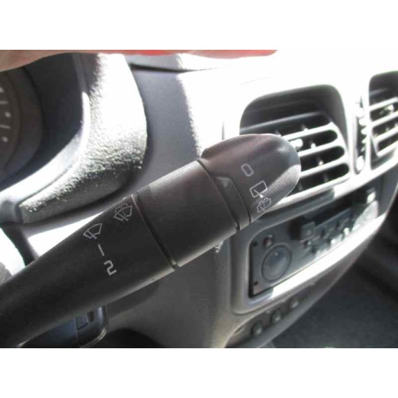 renault clio ii fase i (b/cbo) del año 2000