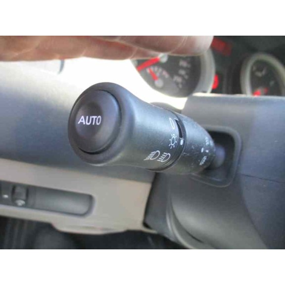 renault megane ii berlina 5p del año 2004