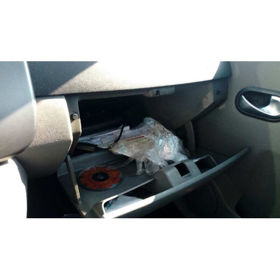 renault scenic ii del año 2006