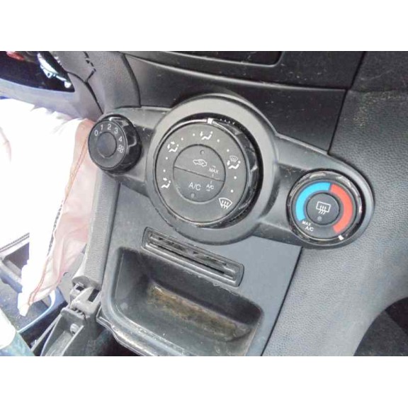 ford fiesta (ccn) del año 2015