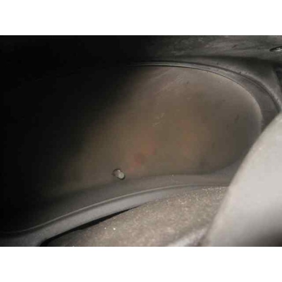 ford focus berlina (cak) del año 2001