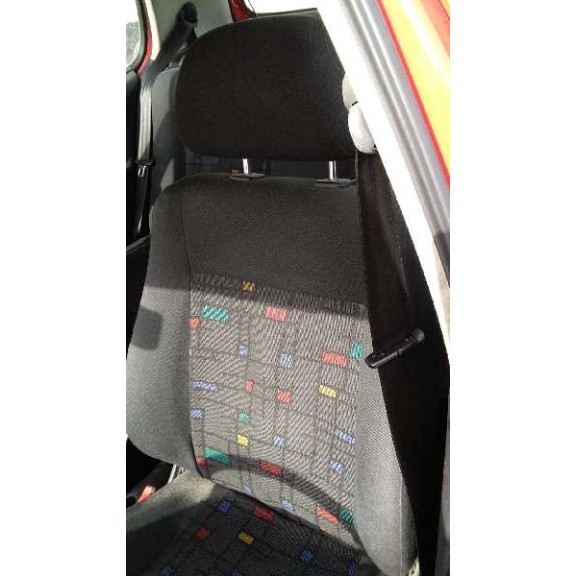 volkswagen polo berlina (6n1) del año 1998