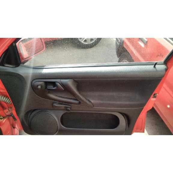 volkswagen polo berlina (6n1) del año 1998