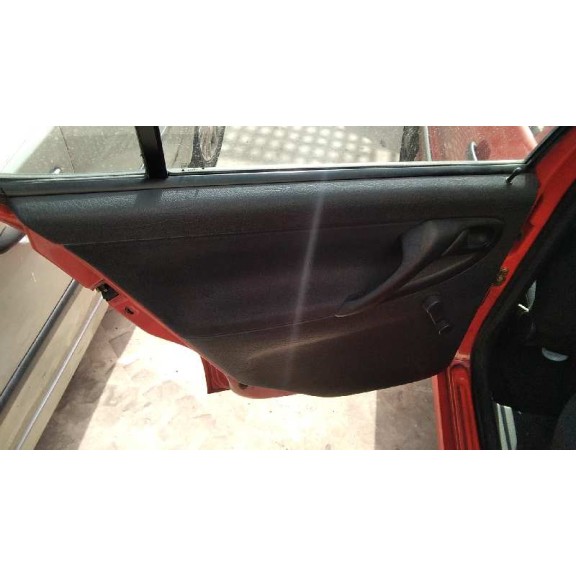 volkswagen polo berlina (6n1) del año 1998