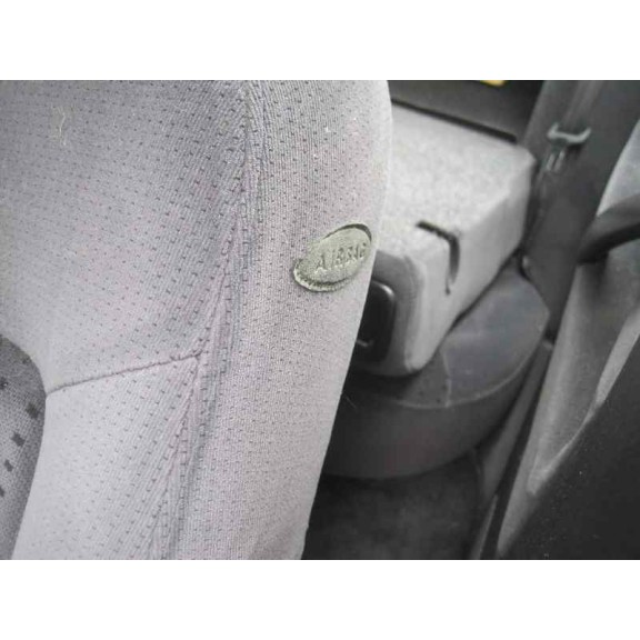 volkswagen passat berlina (3b2) del año 1999