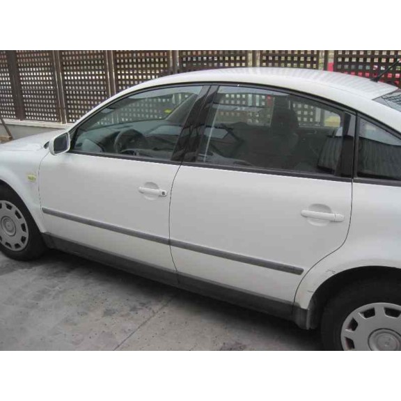 volkswagen passat berlina (3b2) del año 1999