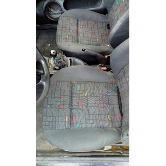 volkswagen polo berlina (6n1) del año 1998