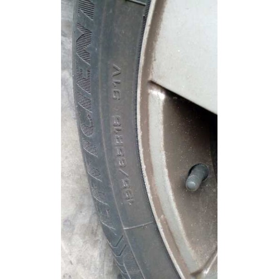 volkswagen golf iv berlina (1j1) del año 1999