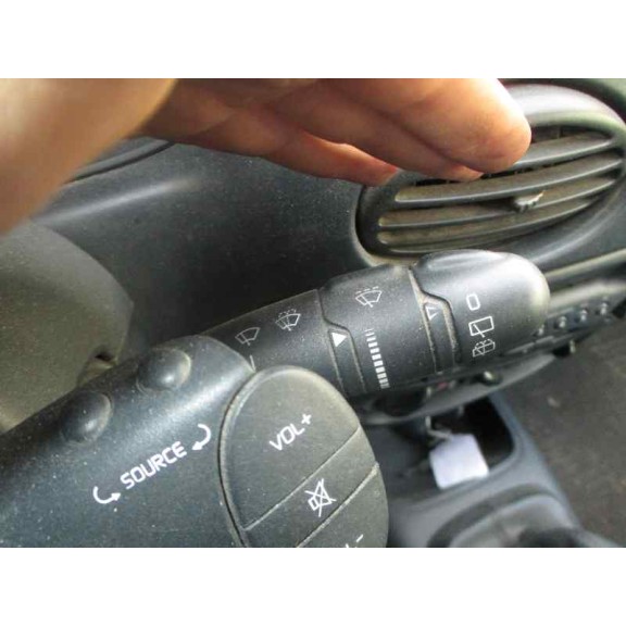 renault megane i berlina hatchback (ba0) del año 1998