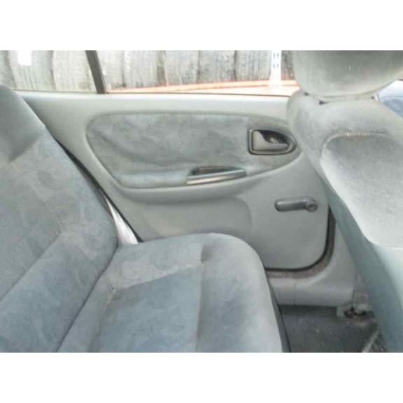 renault megane i berlina hatchback (ba0) del año 1998