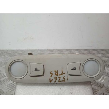 LUZ INTERIOR 8T0947111AT64 TRASERA 