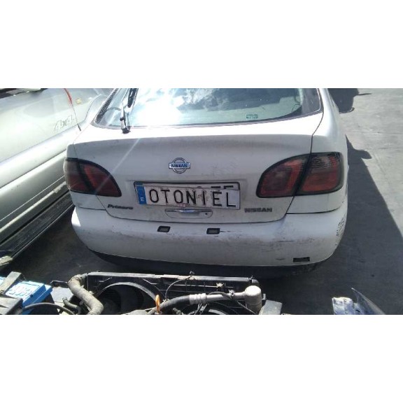 nissan primera berlina (p11) del año 1999