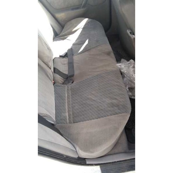 nissan primera berlina (p11) del año 1999