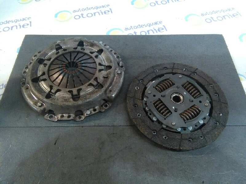 Recambio de maza embrague viscoso para citroën berlingo 1.6 hdi 92 sx plus familiar referencia OEM IAM 9HX  