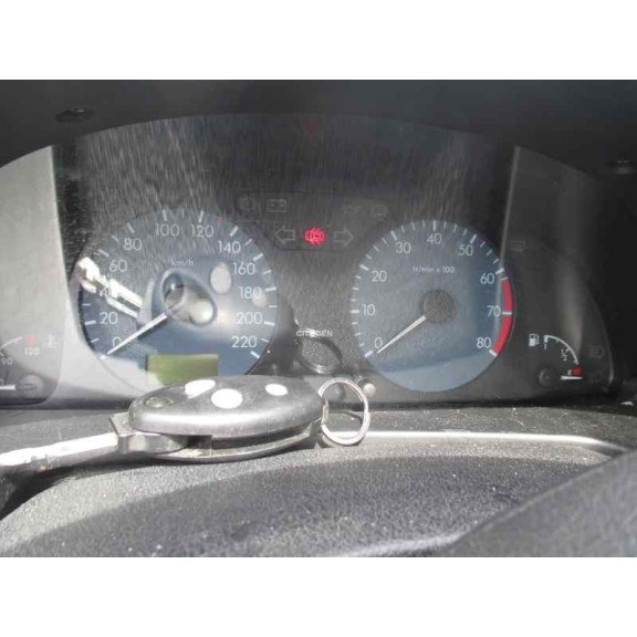 citroën xsara berlina del año 2001