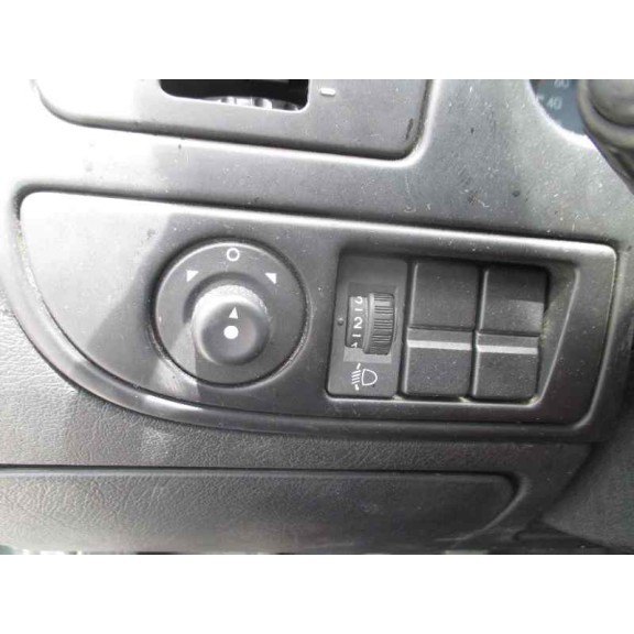 citroën xsara berlina del año 2001