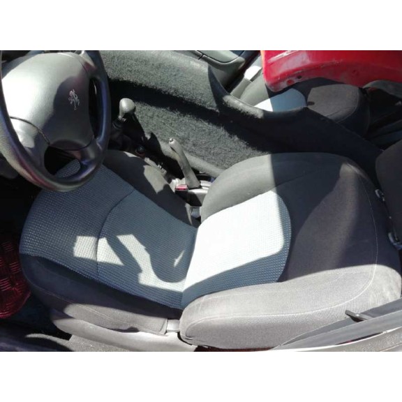 peugeot 206 berlina del año 2004