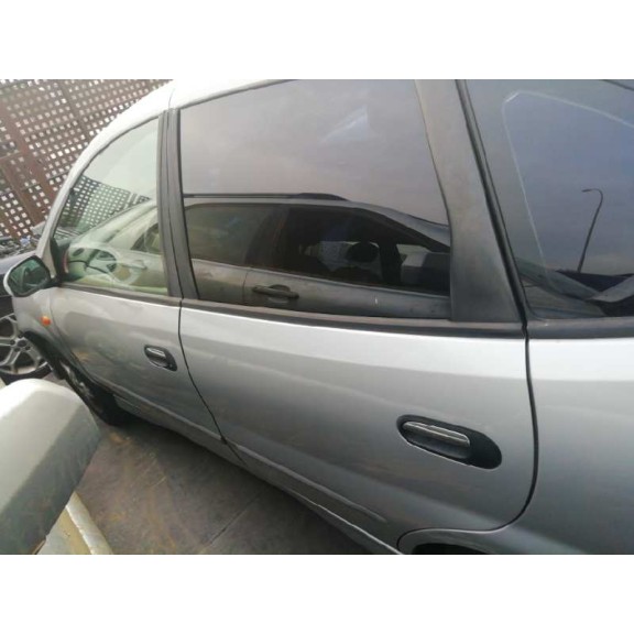 nissan almera tino (v10m) del año 2004