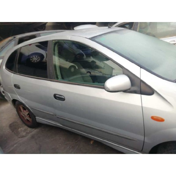 nissan almera tino (v10m) del año 2004