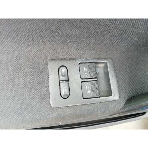 volkswagen polo berlina (6n2) del año 2000