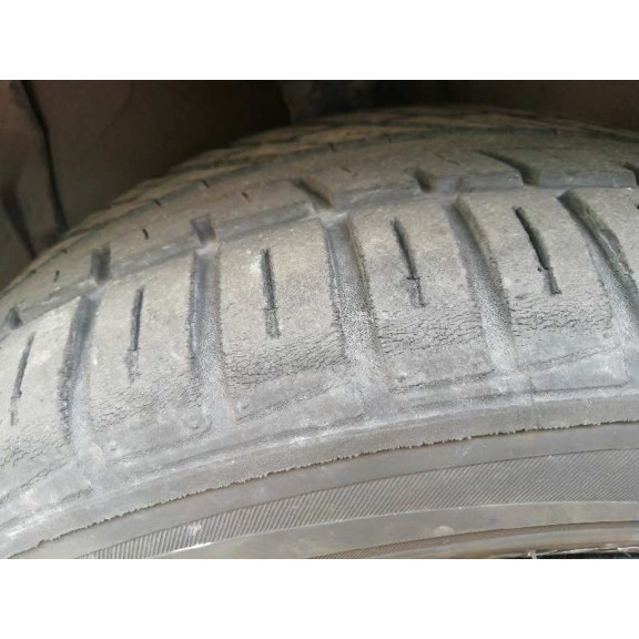 volkswagen polo berlina (6n2) del año 2000