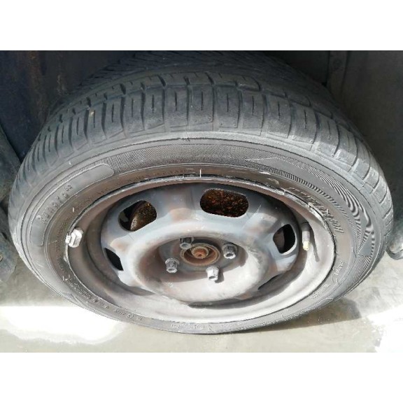 volkswagen polo berlina (6n2) del año 2000