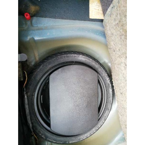 volkswagen polo berlina (6n2) del año 2000