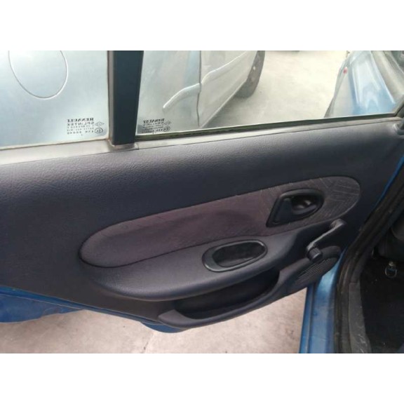 renault clio ii fase ii (b/cb0) del año 2002