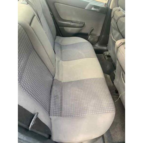 opel astra g berlina del año 2003